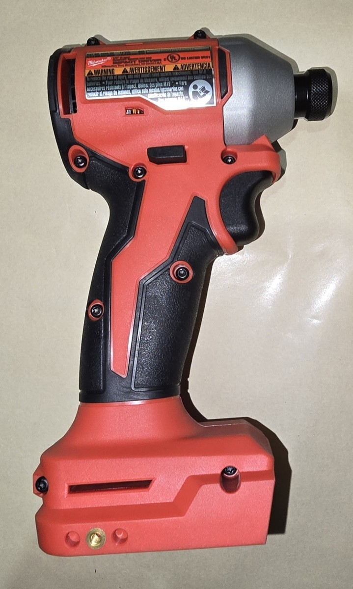 Milwaukee Cordless Combo Tool Kit Set with two 2.0Ah Batteries, And Charger - Image 4